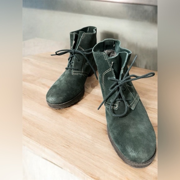 Naturalizer Endellion Suede Ankle Boots Women’s Size 7 Forest Green - Picture 4 of 6